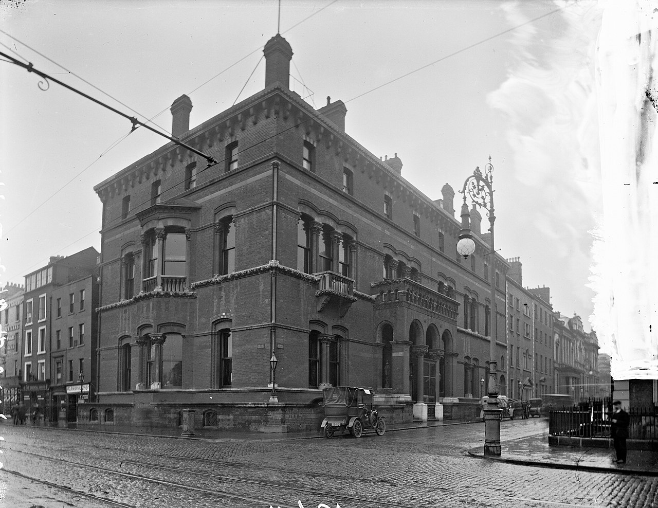 Early twentieth-century photograph of National Library of Ireland